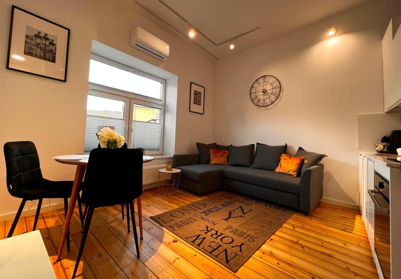 Apartament Calm Przy Rynku Z Klimatyzacja I Parkingiem Kielce Exterior foto